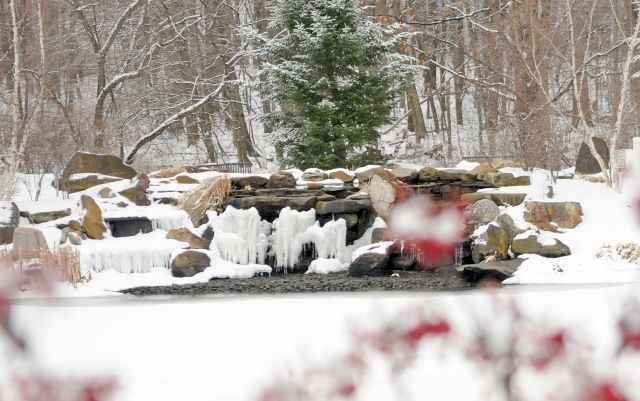 waterfall w snow